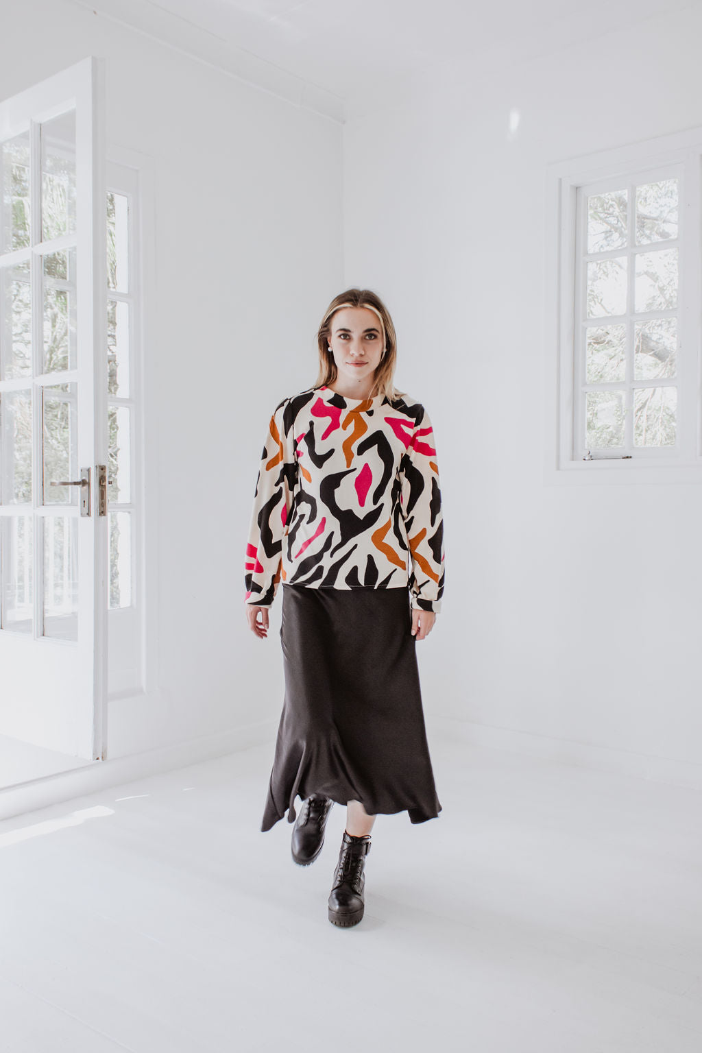 Knitwear Top- Viva Pink/Black