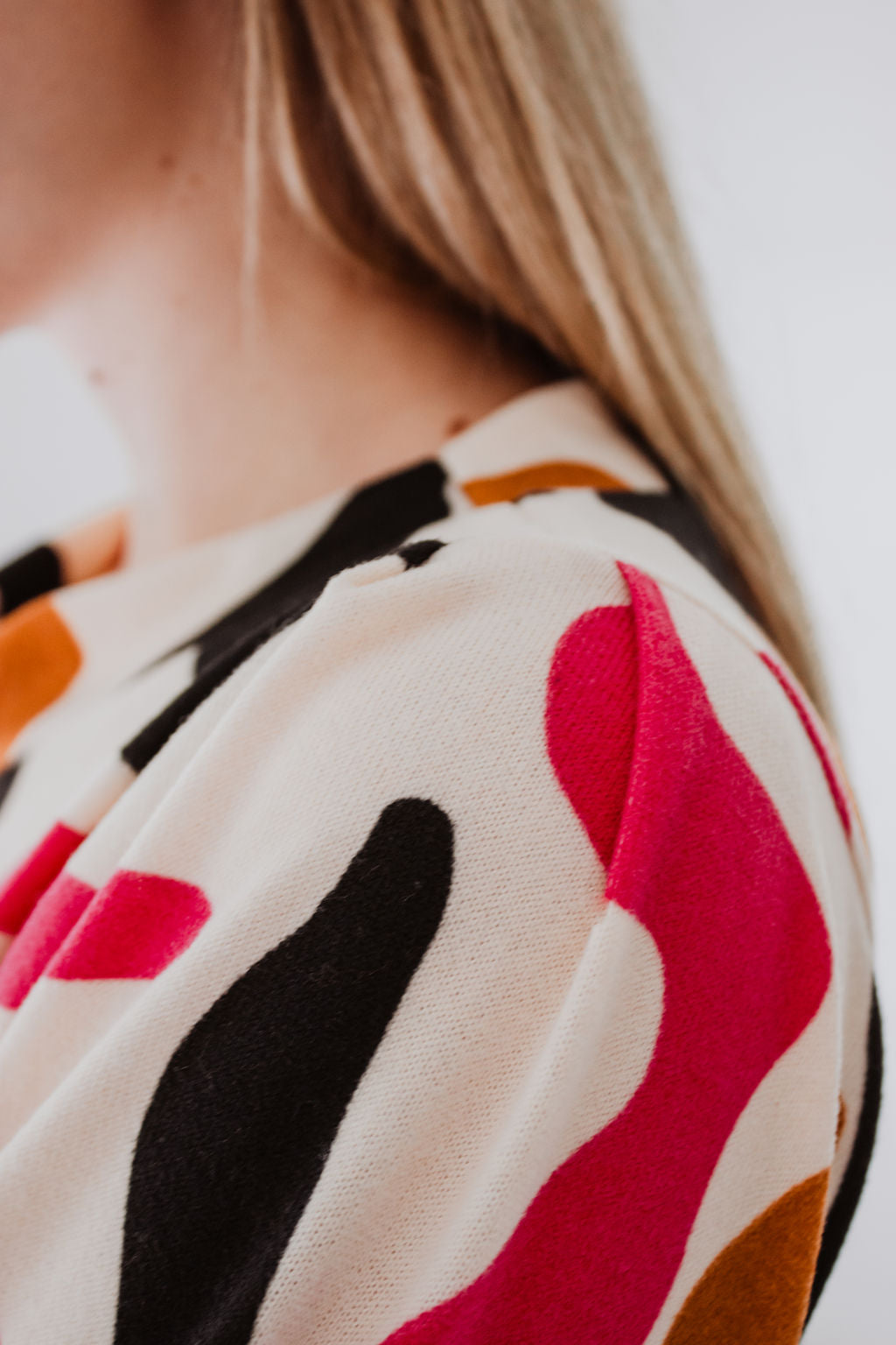 Knitwear Top- Viva Pink/Black